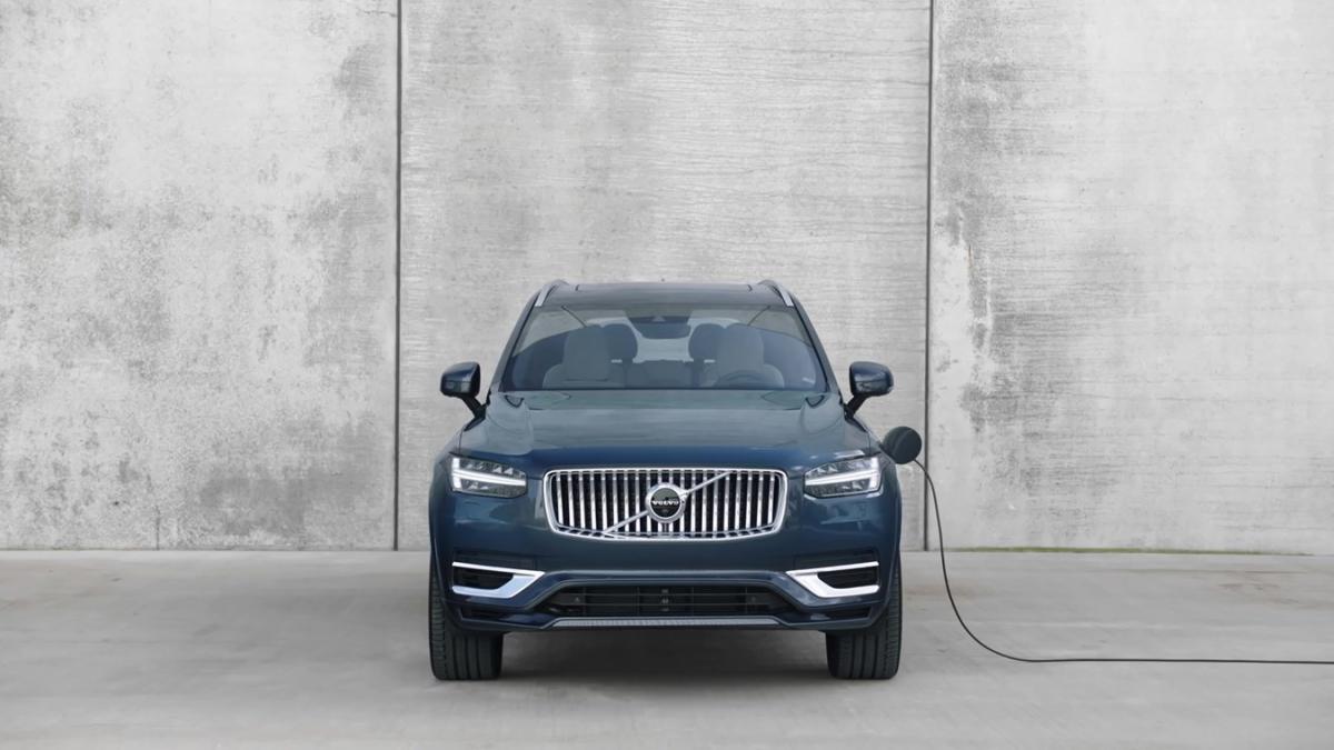 Volvo
XC90 and XC90 Recharge Plug-in Hybrid have been named 2023 IIHS TOP SAFETY PICK+
award winners