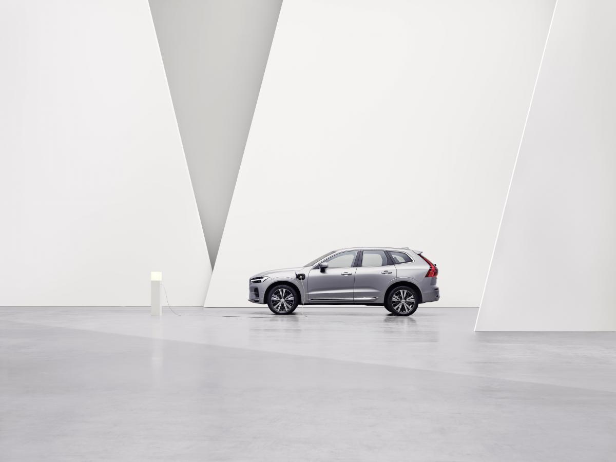 Volvo
Cars’ new Recharge plug-in hybrid powertrain outperforms
average daily mileage on a single cha
